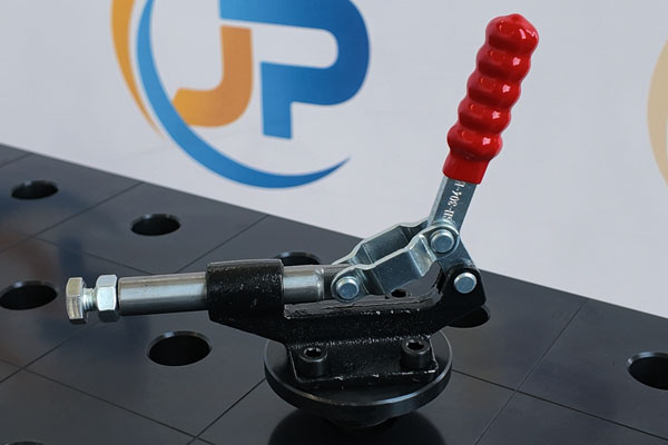 Round Push-Pull Clamp