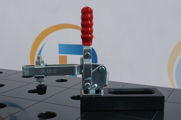 Square Vertical Clamp