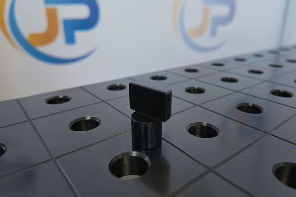 Quick locking pin-D16-Central positioning block