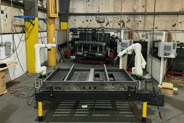 Dual-arm Collaborative Welding Workstation